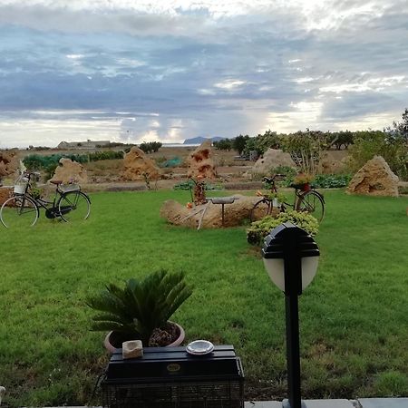Raggio Di Sale Bed & Breakfast Trapani Bagian luar foto